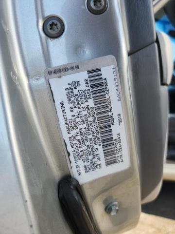 4T1BF22K61U968238 - 2001 TOYOTA CAMRY LE SILVER photo 12