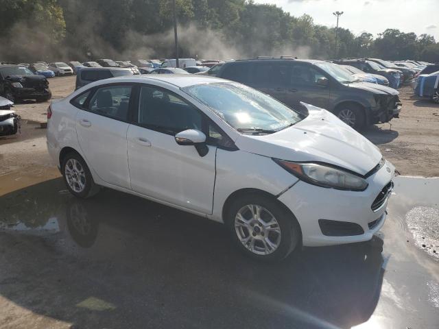 3FADP4BJ6FM211774 - 2015 FORD FIESTA SE WHITE photo 4