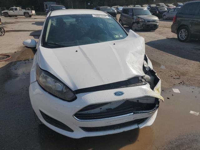 3FADP4BJ6FM211774 - 2015 FORD FIESTA SE WHITE photo 5