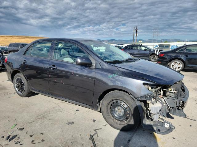 1NXBU4EE3AZ374682 - 2010 TOYOTA COROLLA BASE BLACK photo 4