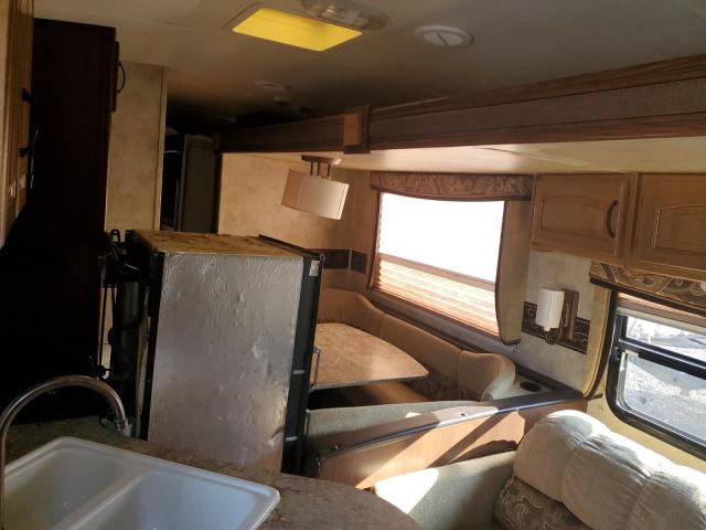 4YDT31224DB450444 - 2013 OUTB TRAVEL TRL WHITE photo 6