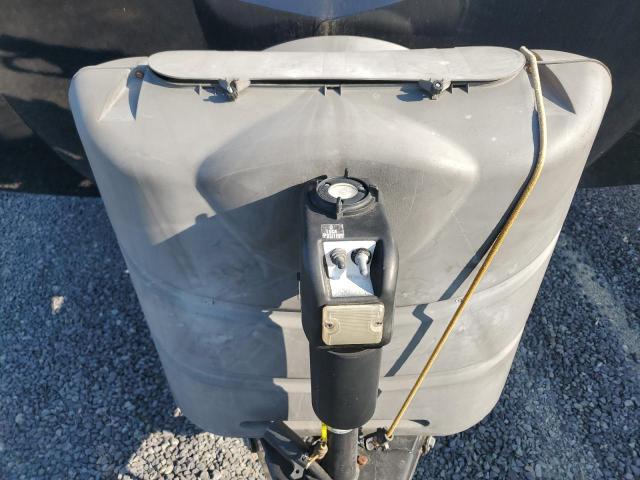 4YDT31224DB450444 - 2013 OUTB TRAVEL TRL WHITE photo 8