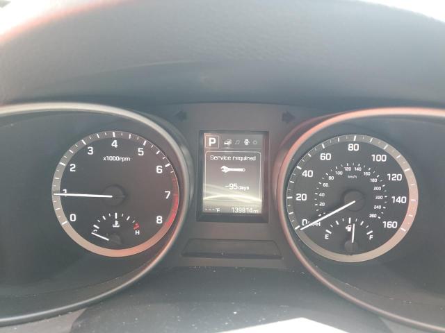 5XYZT3LB7HG391568 - 2017 HYUNDAI SANTA FE SPORT WHITE photo 9