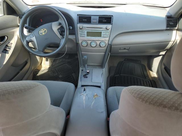 4T1BE46K49U282669 - 2009 TOYOTA CAMRY BASE SILVER photo 8