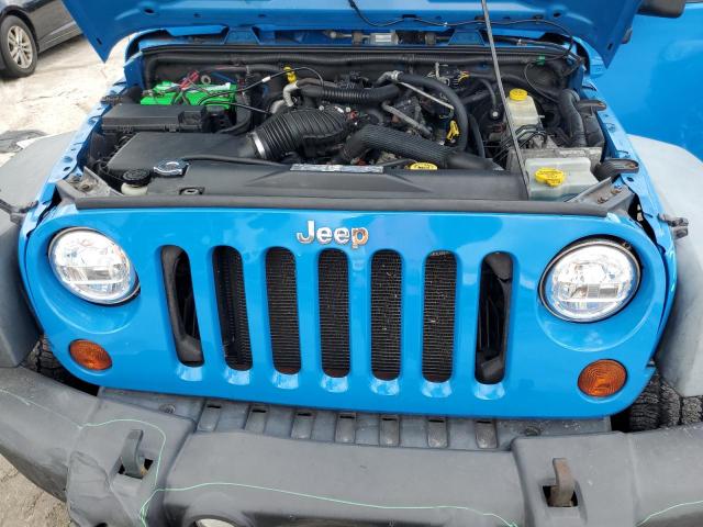 1J4BA3H13BL541379 - 2011 JEEP WRANGLER U SPORT Blau Foto 12