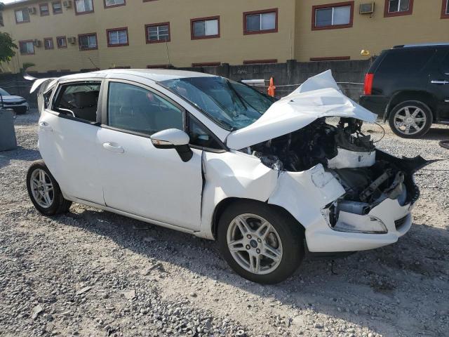 3FADP4EJ6JM124297 - 2018 FORD FIESTA SE Ақ фото 4