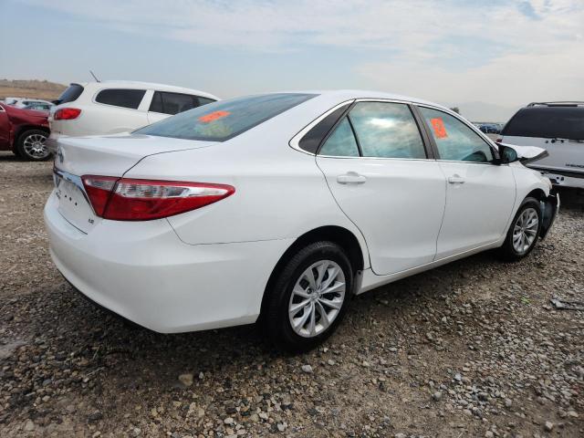 4T1BF1FK4GU532811 - 2016 TOYOTA CAMRY LE WHITE photo 3