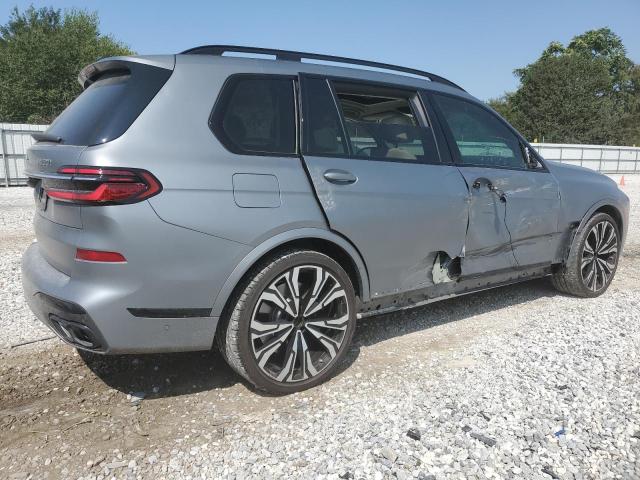 5UX33EM09P9R03134 - 2023 BMW X7 M60I GRAY photo 3