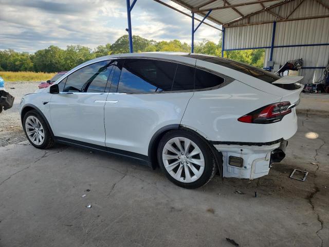 5YJXCDE26LF303233 - 2020 TESLA MODEL X WHITE photo 2