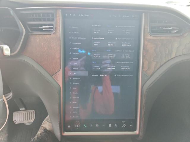 5YJXCDE26LF303233 - 2020 TESLA MODEL X WHITE photo 9