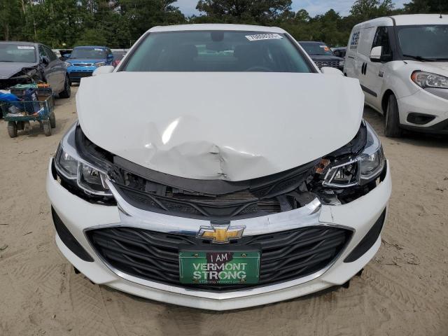 1G1BC5SM1K7120597 - 2019 CHEVROLET CRUZE LS WHITE photo 5