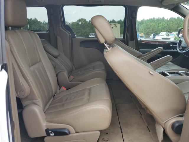 2C4RC1BGXGR297521 - 2016 CHRYSLER TOWN & COU TOURING WHITE photo 11