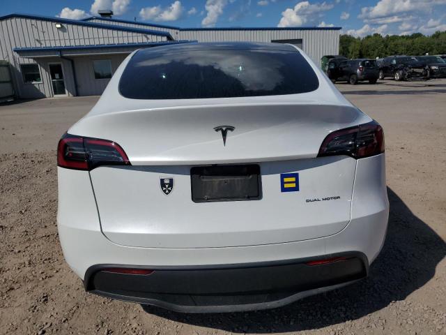 7SAYGDEFXPA049446 - 2023 TESLA MODEL Y WHITE photo 6