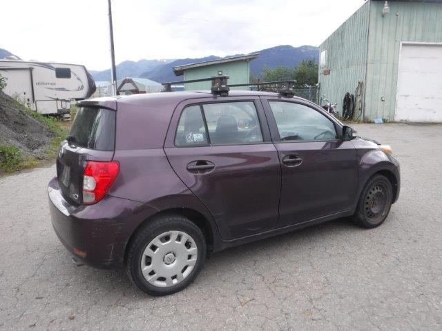 JTKKU4B47A1005771 - 2010 TOYOTA SCION XD PURPLE photo 4