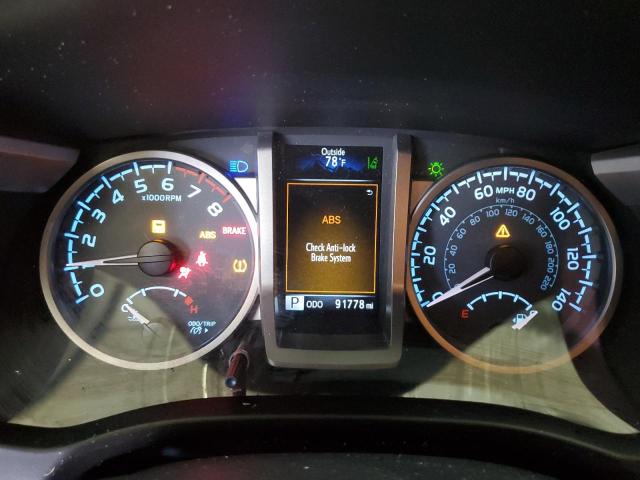 5TFAZ5CN2JX064161 - 2018 TOYOTA TACOMA DOUBLE CAB Silber Foto 9