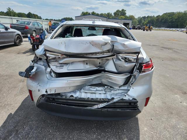 5YFB4MDE9RP085045 - 2024 TOYOTA COROLLA LE SILVER photo 6