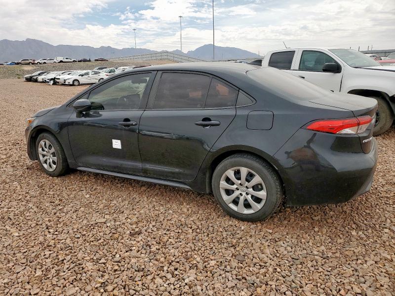 5YFEPMAE2MP168835 - 2021 TOYOTA COROLLA LE BLACK photo 2