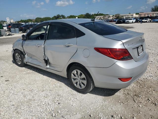 KMHCT4AE5GU980250 - 2016 HYUNDAI ACCENT SE SILVER photo 2