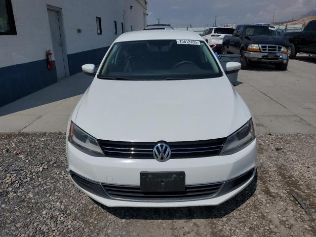 3VWD07AJ0EM329963 - 2014 VOLKSWAGEN JETTA SE WHITE photo 5