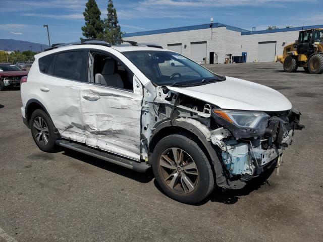 JTMWFREV1HJ706028 - 2017 TOYOTA RAV4 XLE 白色 照片 4