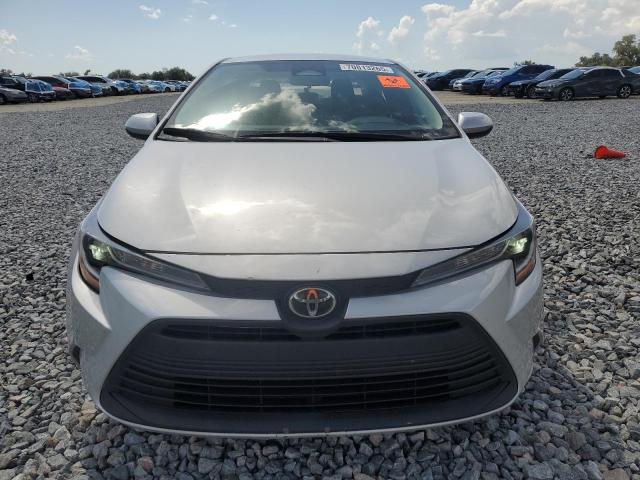 5YFB4MDEXRP182304 - 2024 TOYOTA COROLLA LE 银色 照片 5