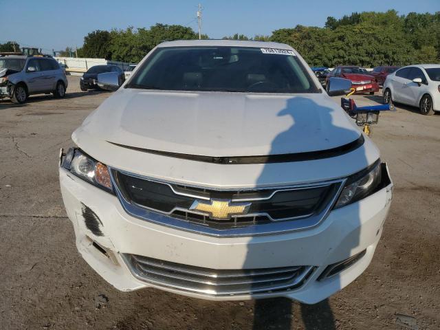 2G1125S30J9113031 - 2018 CHEVROLET IMPALA PREMIER WHITE photo 5