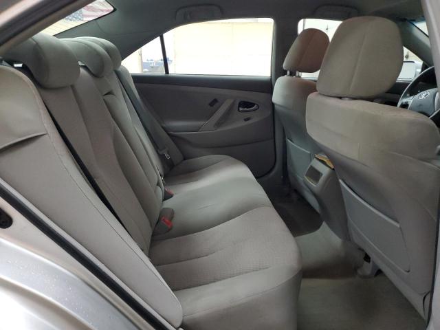 4T1BF3EK0BU180235 - 2011 TOYOTA CAMRY BASE Արծաթագույն լուսանկար 10