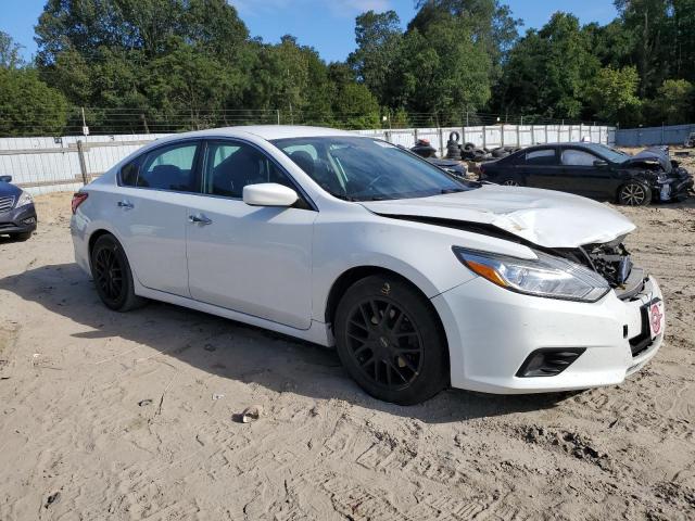 1N4AL3AP3JC206797 - 2018 NISSAN ALTIMA 2.5 WHITE photo 4