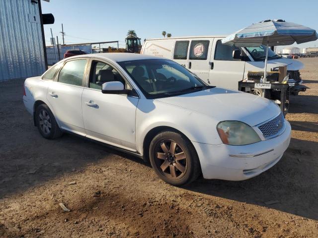 1FAHP24197G152685 - 2007 FORD FIVE HUNDR SEL WHITE photo 4