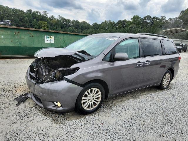 2016 TOYOTA SIENNA XLE, 