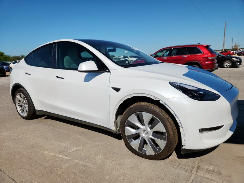 7SAYGAEE0RF062444 - 2024 TESLA MODEL Y 白色 照片 4