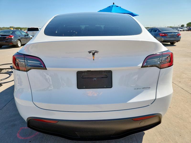 7SAYGAEE0RF062444 - 2024 TESLA MODEL Y 白色 照片 6