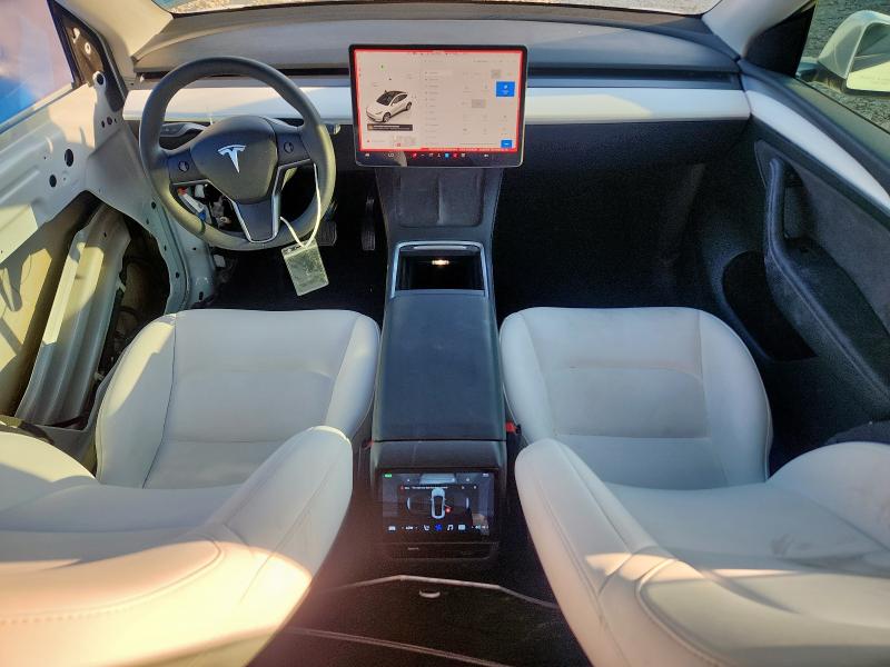 7SAYGAEE0RF062444 - 2024 TESLA MODEL Y 白色 照片 8