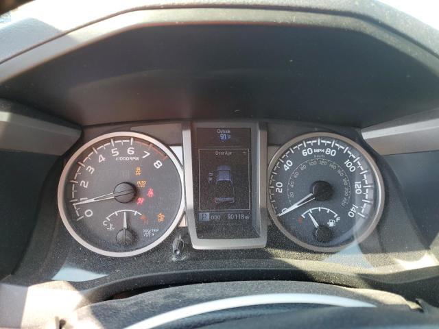 5TFAZ5CN8JX060938 - 2018 TOYOTA TACOMA DOUBLE CAB ნაცრისფერი ფოტო 9