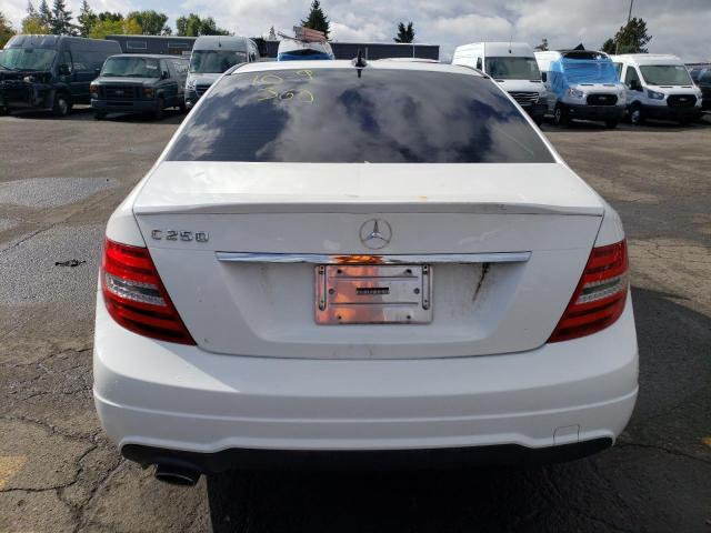 WDDGF4HB1EG210640 - 2014 MERCEDES-BENZ C 250 WHITE photo 6