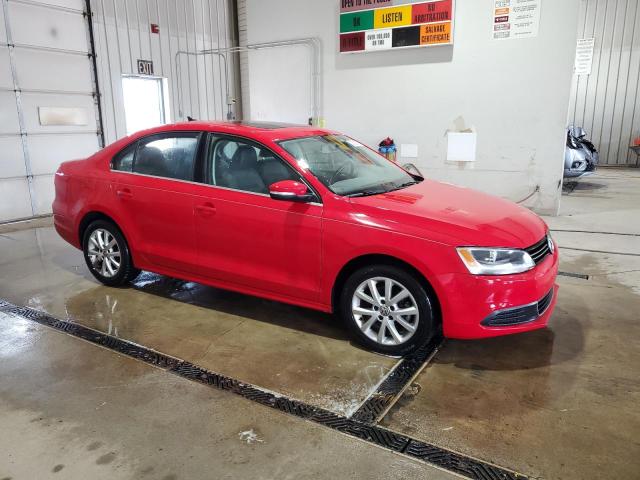 3VWD17AJ2EM353663 - 2014 VOLKSWAGEN JETTA SE RED photo 4