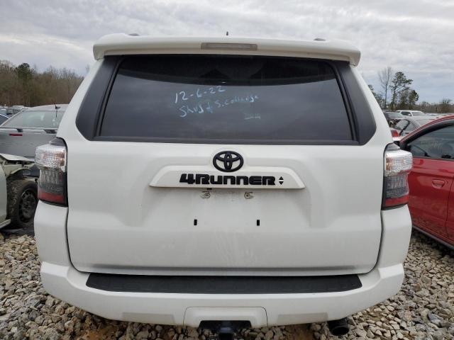 JTEFU5JR5M5235376 - 2021 TOYOTA 4RUNNER SR5 WHITE photo 6