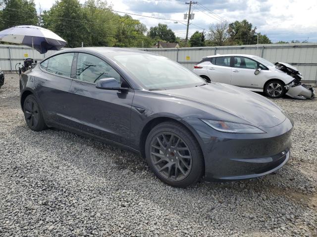 5YJ3E1EA3RF869213 - 2024 TESLA MODEL 3 Grau Foto 4