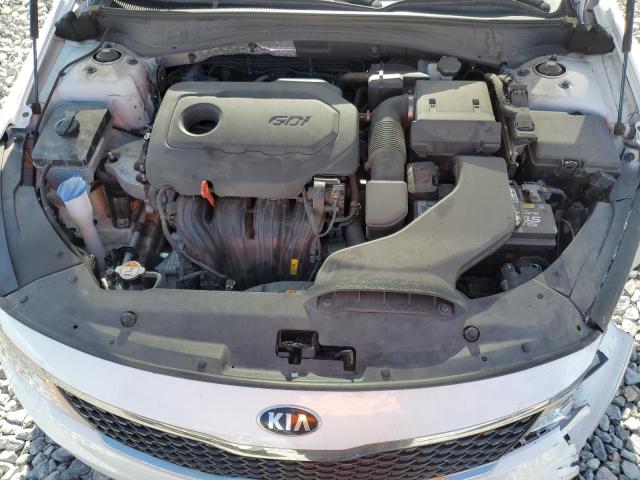 5XXGT4L36JG237725 - 2018 KIA OPTIMA LX WHITE photo 11
