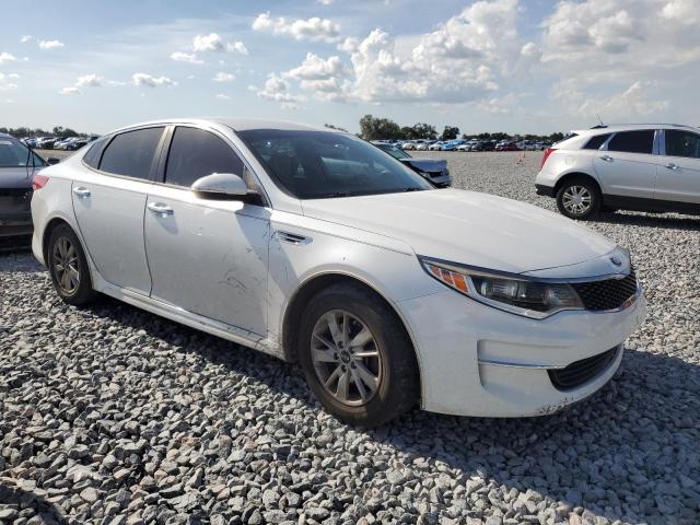 5XXGT4L36JG237725 - 2018 KIA OPTIMA LX WHITE photo 4
