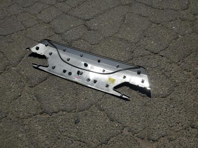 5XXGT4L3XJG258416 - 2018 KIA OPTIMA LX Серебристый фото 12