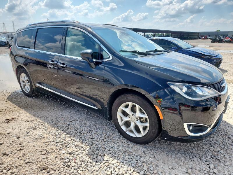 2C4RC1BG4JR106537 - 2018 CHRYSLER PACIFICA TOURING L BLACK photo 4