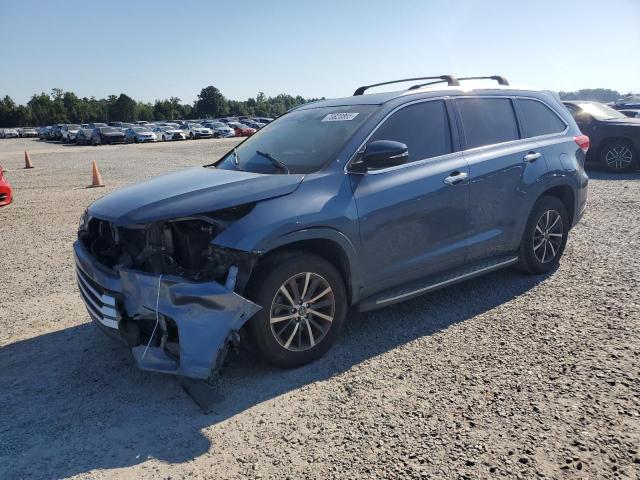 2017 TOYOTA HIGHLANDER SE, 