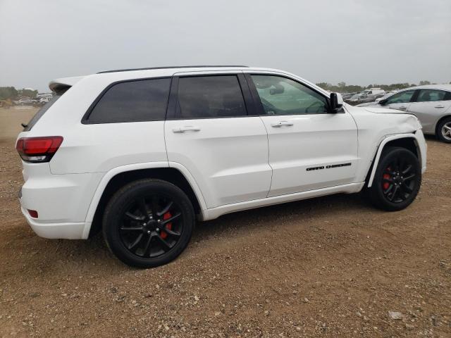 1C4RJFAG9LC376069 - 2020 JEEP GRAND CHEROKEE LAREDO WHITE photo 3