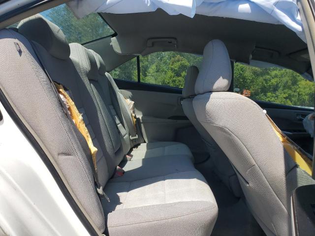 4T1BF1FK5HU368499 - 2017 TOYOTA CAMRY LE WHITE photo 10