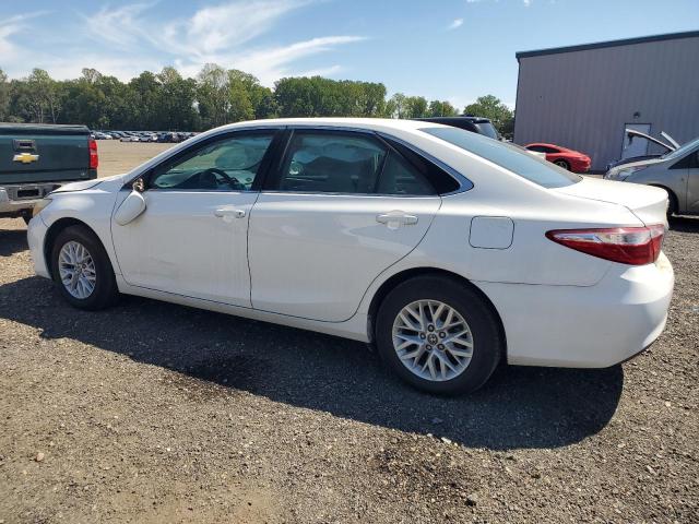 4T1BF1FK5HU368499 - 2017 TOYOTA CAMRY LE WHITE photo 2