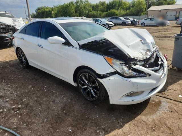 5NPEC4AC1DH803020 - 2013 HYUNDAI SONATA SE WHITE photo 4