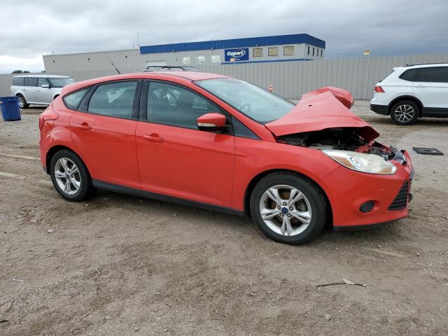 1FADP3K28EL323558 - 2014 FORD FOCUS SE RED photo 4