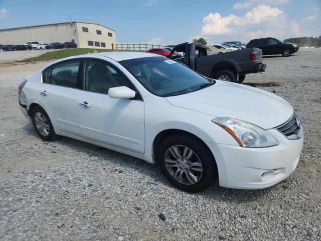 1N4AL2AP6AN460938 - 2010 NISSAN ALTIMA BASE WHITE photo 4