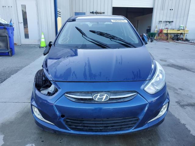 KMHCT5AEXGU290726 - 2016 HYUNDAI ACCENT SE BLUE photo 5